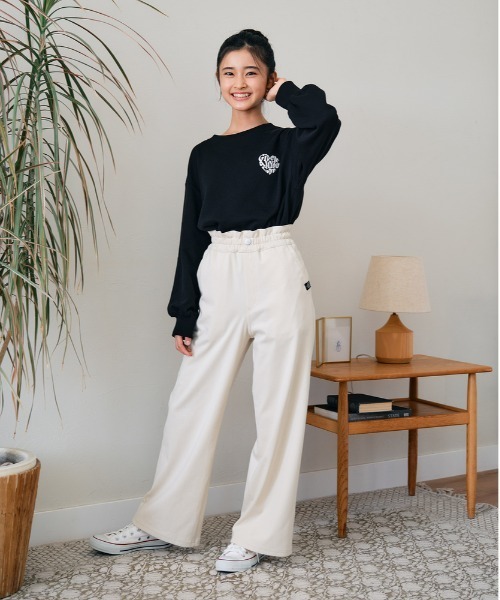 Right-on（ライトオン）の「【VIVIAN BLUE】裏起毛ワイドパンツ （130ｰ160展開）(ゆったりシルエット/暖かい/動きやすい/キッズ向け)（その他パンツ・キッズ・ライラック/ブラック/キナリ/ダークグレー・130/140/150/160）」の5枚目の写真