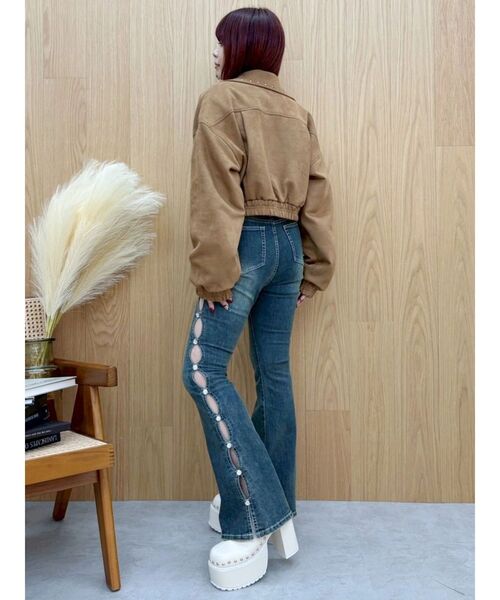 EVRIS（エヴリス）の「スタッズチャンキーヒールサボ（サンダル・レディース・ホワイト/ブラック・SMALL/MEDIUM/LARGE）」の8枚目の写真