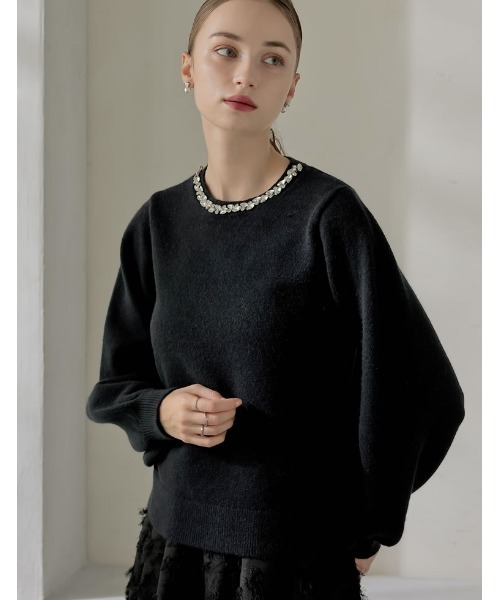 MEISM（ミズム）の「[2025-26 WINTER COLLECTION][MEISM by Re:EDIT]ビジュークルーネックパフスリーブニットプルオーバー（ニット/セーター・レディース・ブラック/オフホワイト/グレー・MEDIUM/LARGE）」の4枚目の写真
