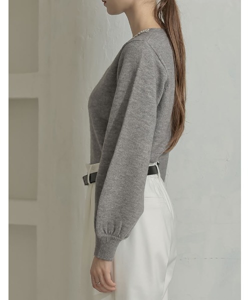 MEISM（ミズム）の「[2025-26 WINTER COLLECTION][MEISM by Re:EDIT]ビジュークルーネックパフスリーブニットプルオーバー（ニット/セーター・レディース・ブラック/オフホワイト/グレー・MEDIUM/LARGE）」の18枚目の写真