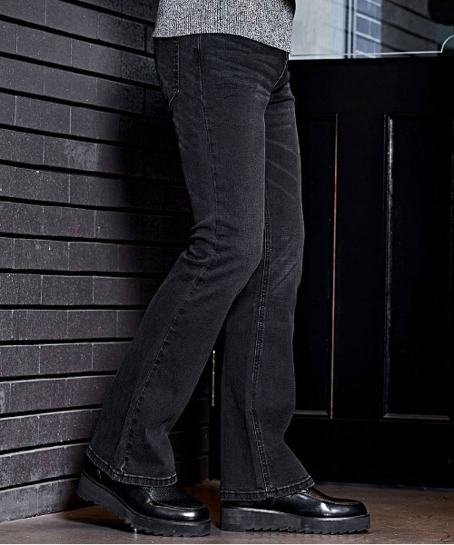 CavariA（キャバリア）の「『CavariA/キャバリア』デニムフレアパンツ（デニムパンツ・メンズ・ブルー/ブラック・M/L/XL/S）」の4枚目の写真