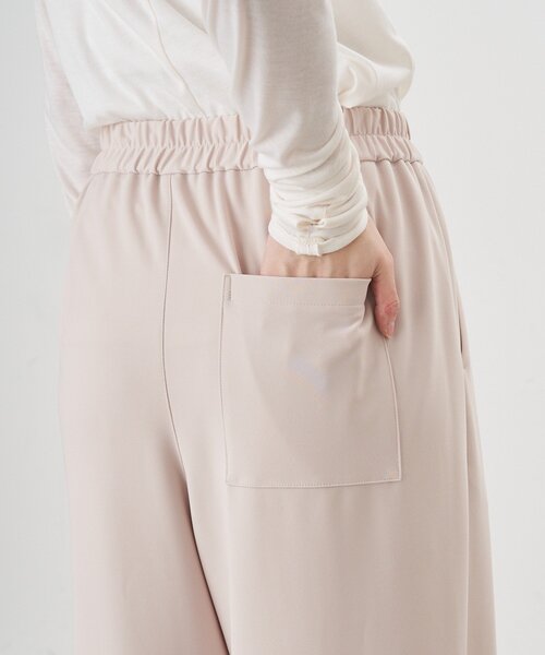 SHENERY（シーナリー）の「ポンチ2タックパンツ（その他パンツ・レディース・ブラック/ベージュ・36/38）」の3枚目の写真