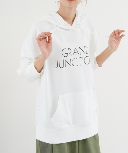 refinedworks（リファインドワークス）の「【refinedworks】 着回し抜群 の ロゴ スウェット パーカー（パーカー・レディース・ホワイト/グレー・FREE）」の8枚目の写真