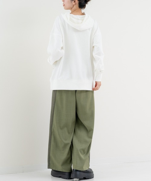 refinedworks（リファインドワークス）の「【refinedworks】 着回し抜群 の ロゴ スウェット パーカー（パーカー・レディース・ホワイト/グレー・FREE）」の20枚目の写真