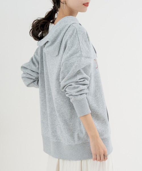 refinedworks（リファインドワークス）の「【refinedworks】 着回し抜群 の ロゴ スウェット パーカー（パーカー・レディース・ホワイト/グレー・FREE）」の7枚目の写真