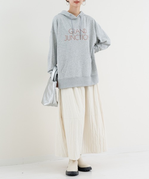 refinedworks（リファインドワークス）の「【refinedworks】 着回し抜群 の ロゴ スウェット パーカー（パーカー・レディース・ホワイト/グレー・FREE）」の15枚目の写真