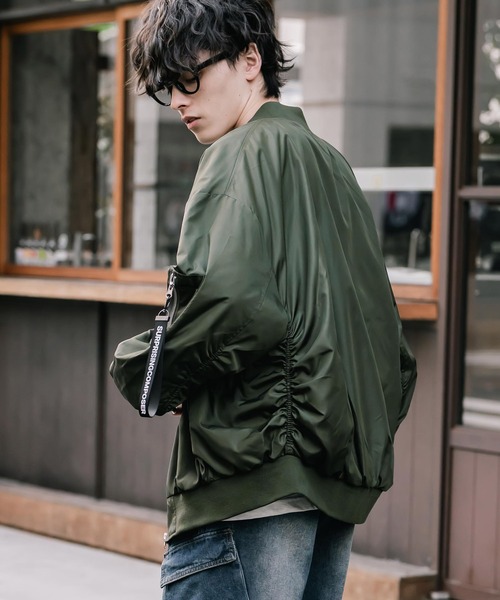 Rocky Monroe(ロッキーモンロー)の「新色追加 ポリDEWSPO オーバーサイズMA-1フライトジャケット/撥水加工ミリタリーブルゾン(MA-1・メンズ・カーキ/ブラック/ホワイト/ネイビー・XL/L/M)」の8枚目の写真
