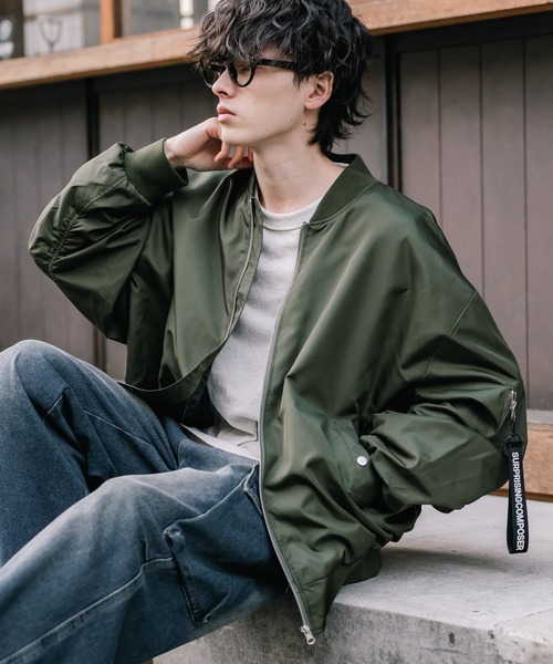 Rocky Monroe(ロッキーモンロー)の「新色追加 ポリDEWSPO オーバーサイズMA-1フライトジャケット/撥水加工ミリタリーブルゾン(MA-1・メンズ・カーキ/ブラック/ホワイト/ネイビー・XL/L/M)」の11枚目の写真