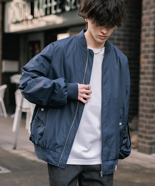 Rocky Monroe(ロッキーモンロー)の「新色追加 ポリDEWSPO オーバーサイズMA-1フライトジャケット/撥水加工ミリタリーブルゾン(MA-1・メンズ・カーキ/ブラック/ホワイト/ネイビー・XL/L/M)」の15枚目の写真