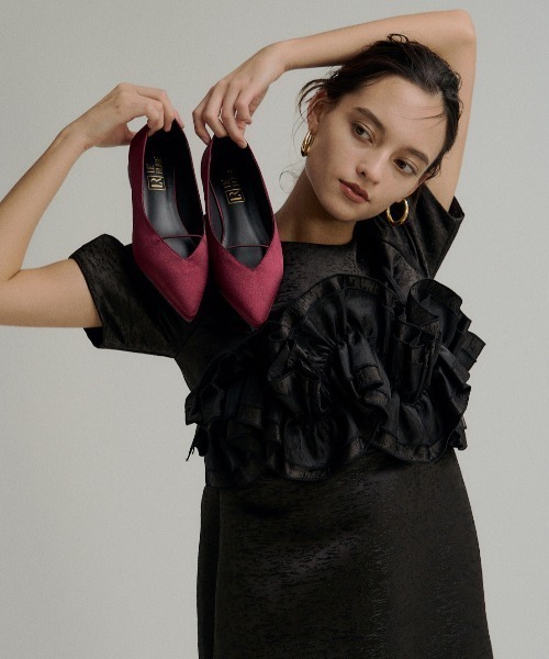 LE'RURE（リルアー）の「V cutting flat pumps（パンプス・レディース・ブラック系その他/ボルドー/ベージュ・S/LL/L/M）」の3枚目の写真
