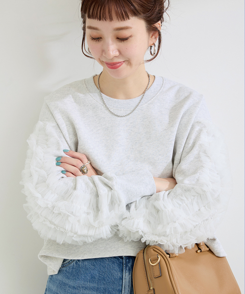 B.C STOCK(ベーセーストック)の「ウォッシャブル / チュールフリルスリーブtops(Tシャツ/カットソー・レディース・チャコールグレー/ライトグレー・FREE)」の2枚目の写真