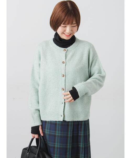 Lugnoncure(ルノンキュール)の「ウール混ふわふわクルーネックカーディガン(カーディガン/ボレロ・レディース・パープル/ピンク/チャコールグレー/ベージュ/ミント・F)」の4枚目の写真