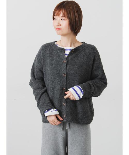 Lugnoncure(ルノンキュール)の「ウール混ふわふわクルーネックカーディガン(カーディガン/ボレロ・レディース・パープル/ピンク/チャコールグレー/ベージュ/ミント・F)」の10枚目の写真