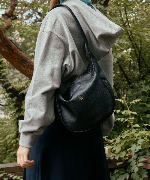 ANC LEATHER BIG SHOULDER BAG _BLACK