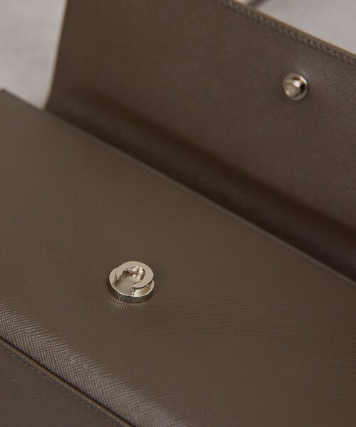 GALLARDAGALANTE(ガリャルダガランテ)の「【2.718】エンボスワンハンドルバッグ(ハンドバッグ・レディース・ベージュ/グレー系その他・FREE)」の8枚目の写真