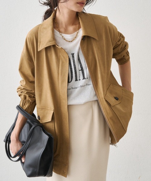 LOUNGEDRESS（ラウンジドレス）の「フェイクスウェードブルゾン（ブルゾン・レディース・キャメル/アイボリー・FREE）」の2枚目の写真