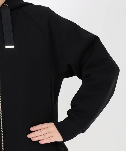 STRAWBERRY-FIELDS（ストロベリーフィールズ）の「ライズダンボール_ペプラムヘムパーカー（パーカー・レディース・ライトグレー/ブラック/オフホワイト・2）」の8枚目の写真