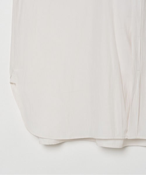 HELIOPOLE(エリオポール)の「CREPE COLLARLESS SHIRT(シャツ/ブラウス・レディース・アイボリー/サックスブルー・38)」の6枚目の写真
