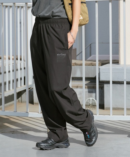 WILD THINGS（ワイルドシングス）の「WILD THINGS/ワイルドシングス MOTION PANTS ミリタリータグ イージーショートパンツ 2026年春夏（その他パンツ・メンズ・ブラック/グレー・M/L/XL）」の3枚目の写真