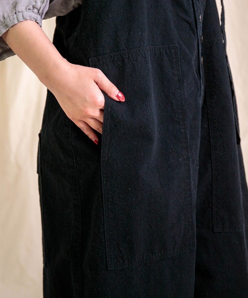 Brocante（ブロカント）の「[Brocante / ブロカント] 綿麻キャンバス サロペット（サロペット/オーバーオール・レディース・ブラック/アイボリー・2）」の14枚目の写真
