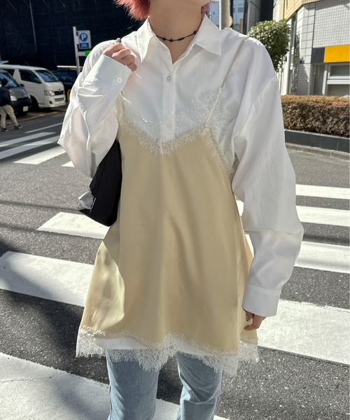 PILIT(ピリット)の「ランダムヘム サテンレースキャミソール(キャミソール・レディース・ベージュ/ブルー/アイボリー・MEDIUM)」の2枚目の写真