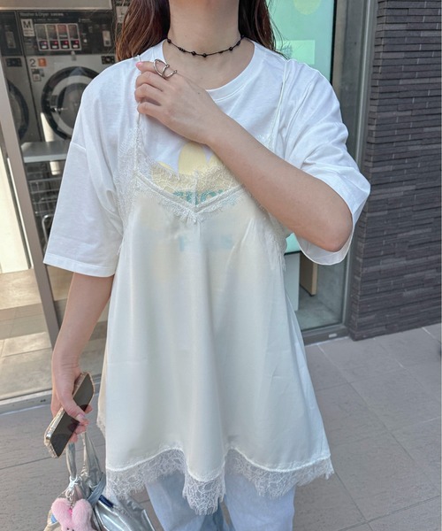 PILIT(ピリット)の「ランダムヘム サテンレースキャミソール(キャミソール・レディース・ベージュ/ブルー/アイボリー・MEDIUM)」の1枚目の写真