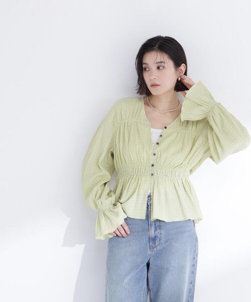 NATURAL BEAUTY BASIC（ナチュラルビューティーベーシック）の「◇Ｖネックギャザーブラウス（シャツ/ブラウス・レディース・ライトグリーン/ブラック/オフホワイト・FREE）」の15枚目の写真