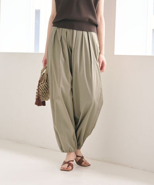 BEAUTY&YOUTH UNITED ARROWS(ビューティーアンドユースユナイテッドアローズ)の「コットンナイロン バルーンパンツ ウォッシャブル(その他パンツ・レディース・ダークグレー/オリーブ/クリーム/ライトブルー/ブラック・XS/S/M)」の1枚目の写真
