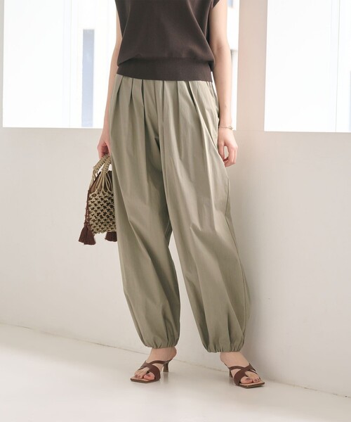 BEAUTY&YOUTH UNITED ARROWS(ビューティーアンドユースユナイテッドアローズ)の「コットンナイロン バルーンパンツ ウォッシャブル(その他パンツ・レディース・ダークグレー/オリーブ/クリーム/ライトブルー/ブラック・XS/S/M)」の12枚目の写真