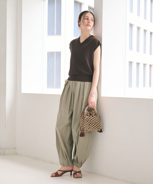 BEAUTY&YOUTH UNITED ARROWS(ビューティーアンドユースユナイテッドアローズ)の「コットンナイロン バルーンパンツ ウォッシャブル(その他パンツ・レディース・ダークグレー/オリーブ/クリーム/ライトブルー/ブラック・XS/S/M)」の14枚目の写真