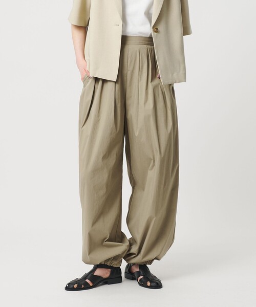 BEAUTY&YOUTH UNITED ARROWS(ビューティーアンドユースユナイテッドアローズ)の「コットンナイロン バルーンパンツ ウォッシャブル(その他パンツ・レディース・ダークグレー/オリーブ/クリーム/ライトブルー/ブラック・XS/S/M)」の15枚目の写真