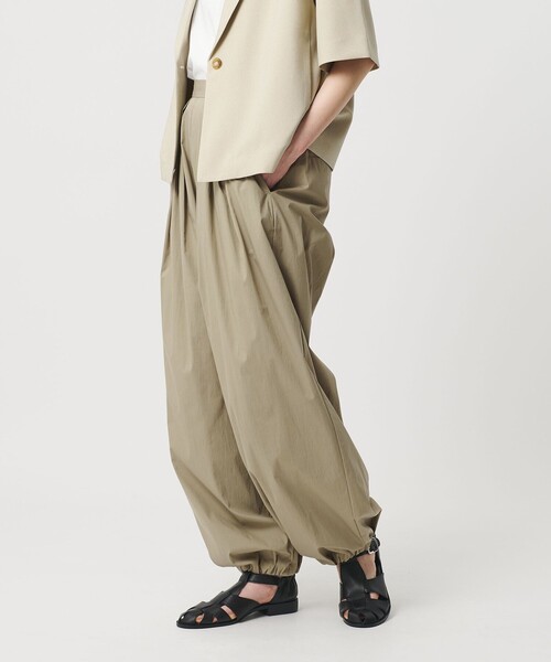 BEAUTY&YOUTH UNITED ARROWS(ビューティーアンドユースユナイテッドアローズ)の「コットンナイロン バルーンパンツ ウォッシャブル(その他パンツ・レディース・ダークグレー/オリーブ/クリーム/ライトブルー/ブラック・XS/S/M)」の16枚目の写真