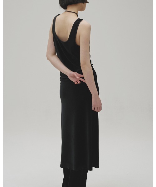TODAYFUL（トゥデイフル）の「Velour Pencil Dress（ドレス・レディース・ブラウン/ブラック・36inch/38inch）」の12枚目の写真