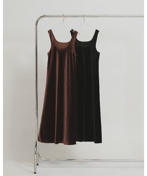TODAYFUL（トゥデイフル）の「Velour Pencil Dress（ドレス・レディース・ブラウン/ブラック・36inch/38inch）」の15枚目の写真