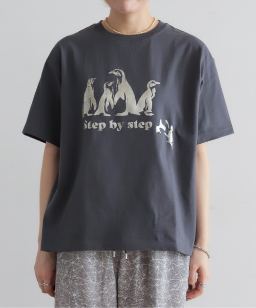 NOMBRE IMPAIR(ノンブルアンペール)の「ペンギン箔プリント 半袖TEE(Tシャツ/カットソー・レディース・ホワイト/チャコールグレー・FREE)」の7枚目の写真