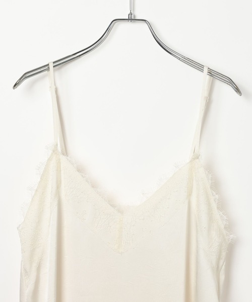 LEPSIM(レプシィム)の「サテンレースキャミチュニック 639092(キャミソール・レディース・ブラック/ホワイト・FREE)」の4枚目の写真