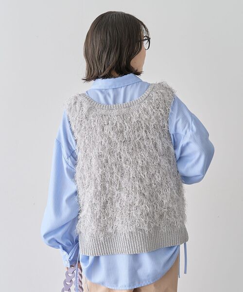 Green　Parks（グリーンパークス）の「ラメ入り毛足ニットベスト（ベスト・レディース・ホワイト系その他2/グレー・FREE）」の21枚目の写真