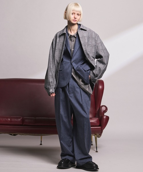 MAISON SPECIAL（メゾンスペシャル）の「《UNISEX》LINEN MIX Two-tuck Prime-Wide Tapered Slacks/リネンミックスプライムワイドツータックテーパードスラックス【MAISON SPECIAL/メゾンスペシャル】■セットアップ対応■（スラックス・メンズ・ブラック/ネイビー/アイボリー・2/1/0）」の6枚目の写真