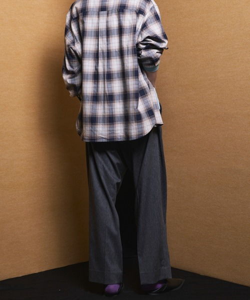 MAISON SPECIAL（メゾンスペシャル）の「《UNISEX》LINEN MIX Two-tuck Prime-Wide Tapered Slacks/リネンミックスプライムワイドツータックテーパードスラックス【MAISON SPECIAL/メゾンスペシャル】■セットアップ対応■（スラックス・メンズ・ブラック/ネイビー/アイボリー・2/1/0）」の14枚目の写真