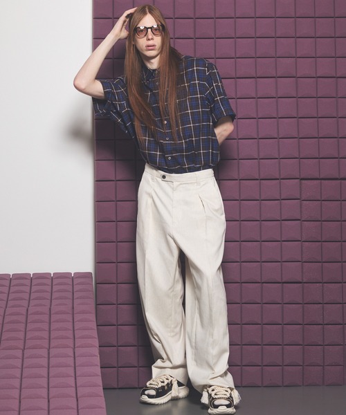 MAISON SPECIAL（メゾンスペシャル）の「《UNISEX》LINEN MIX One-tuck Prime-Wide Tapered Slacks/リネンミックスプライムワイドワンタックテーパードスラックス【MAISON SPECIAL/メゾンスペシャル】■セットアップ対応■（スラックス・メンズ・ブラック/ネイビー/アイボリー・2/1/0）」の16枚目の写真