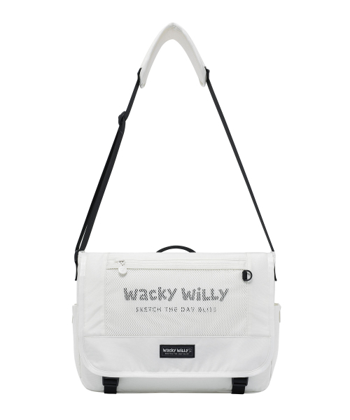 Wacky WiLLy（ワッキーウィリー）の「[26SS] フライトV2メッセンジャーバッグアイボリー（メッセンジャーバッグ・レディース・その他・F）」の3枚目の写真