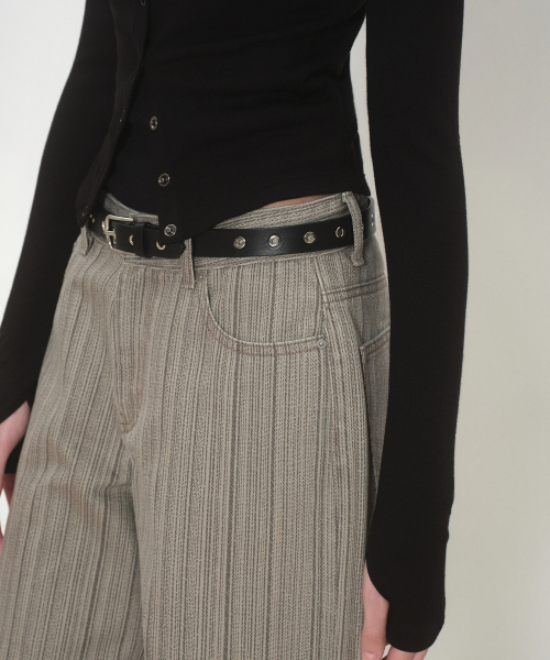 MUSINSA STANDARD WOMAN（ムシンサスタンダードウーマン）の「ウィメンズバーチカルストライプワイドパンツ[グレイッシュベージュ]（その他パンツ・レディース・その他・30/24/25/26/27/28/29）」の5枚目の写真