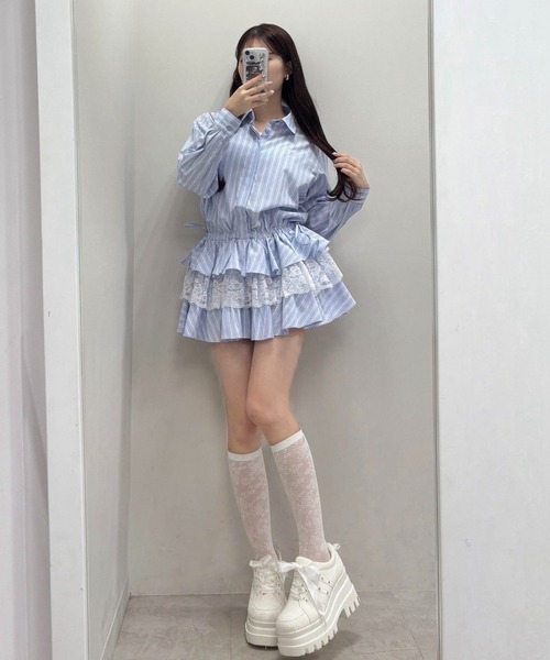 one after another NICE CLAUP(ワンアフターアナザーナイスクラップ)の「ティアードシャツワンピース(シャツワンピース・レディース・サックスブルー/オフホワイト/グレー・FREE)」の13枚目の写真