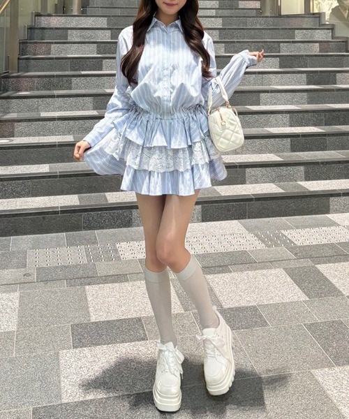 one after another NICE CLAUP(ワンアフターアナザーナイスクラップ)の「ティアードシャツワンピース(シャツワンピース・レディース・サックスブルー/オフホワイト/グレー・FREE)」の14枚目の写真