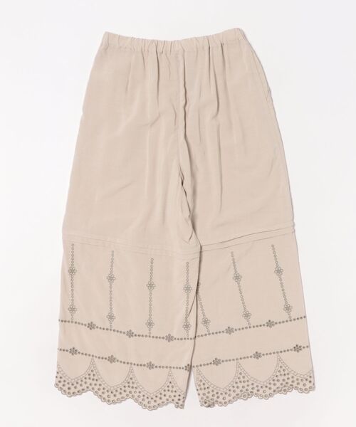 SUPER HAKKA（スーパーハッカ）の「レーヨンナイロンツイル　フラワーポイントスカラップ刺繍ワイドパンツ（その他パンツ・レディース・ブラック/グレー/ベージュ・FREE）」の13枚目の写真