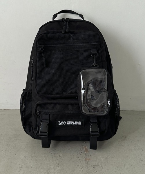 Lee(リー)の「Lee/撥水バックルリュッククリアポーチ付き/約17L/デイリーユース/PC収納/ユニセックス(バックパック/リュック・レディース・ブラック×ブラック・FREE)」の11枚目の写真