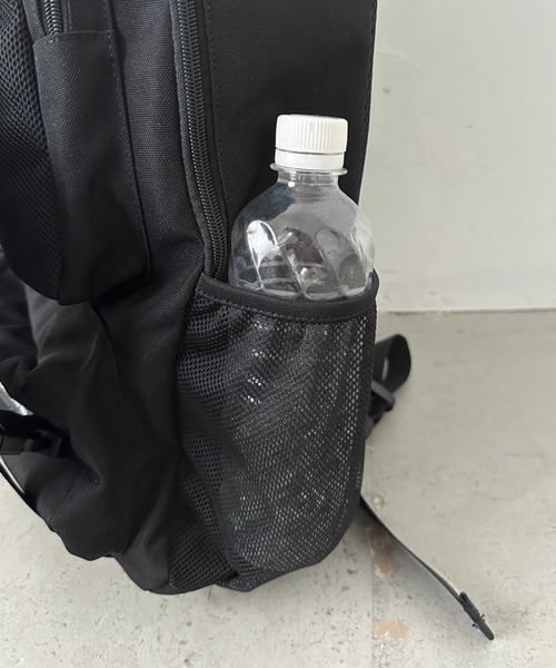 Lee(リー)の「Lee/撥水バックルリュッククリアポーチ付き/約17L/デイリーユース/PC収納/ユニセックス(バックパック/リュック・レディース・ブラック×ブラック・FREE)」の15枚目の写真