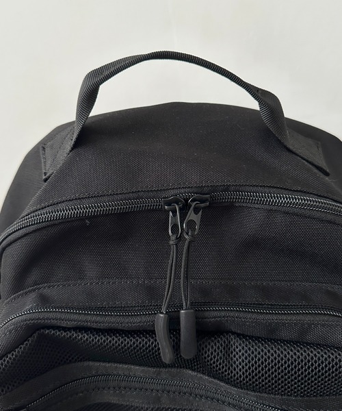 Lee(リー)の「Lee/撥水バックルリュッククリアポーチ付き/約17L/デイリーユース/PC収納/ユニセックス(バックパック/リュック・レディース・ブラック×ブラック・FREE)」の16枚目の写真
