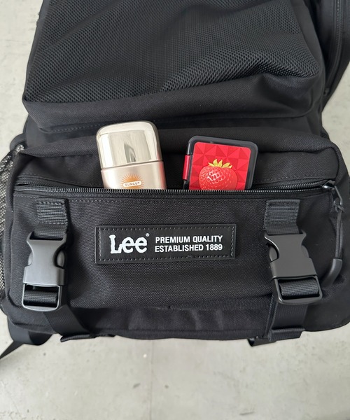Lee(リー)の「Lee/撥水バックルリュッククリアポーチ付き/約17L/デイリーユース/PC収納/ユニセックス(バックパック/リュック・レディース・ブラック×ブラック・FREE)」の20枚目の写真