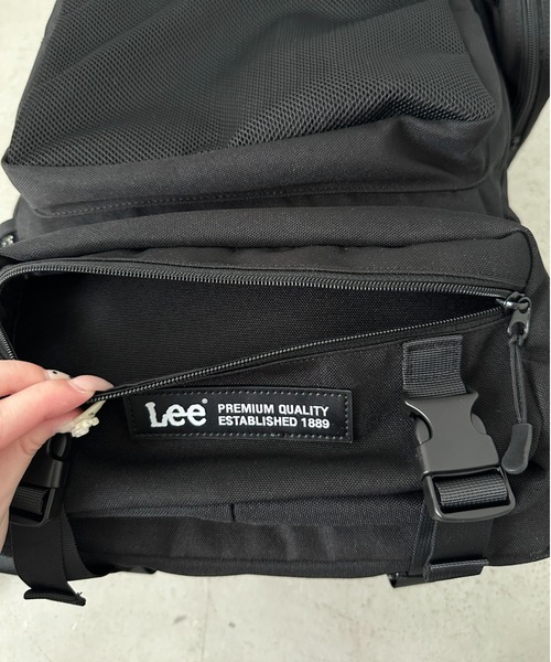 Lee(リー)の「Lee/撥水バックルリュッククリアポーチ付き/約17L/デイリーユース/PC収納/ユニセックス(バックパック/リュック・レディース・ブラック×ブラック・FREE)」の21枚目の写真
